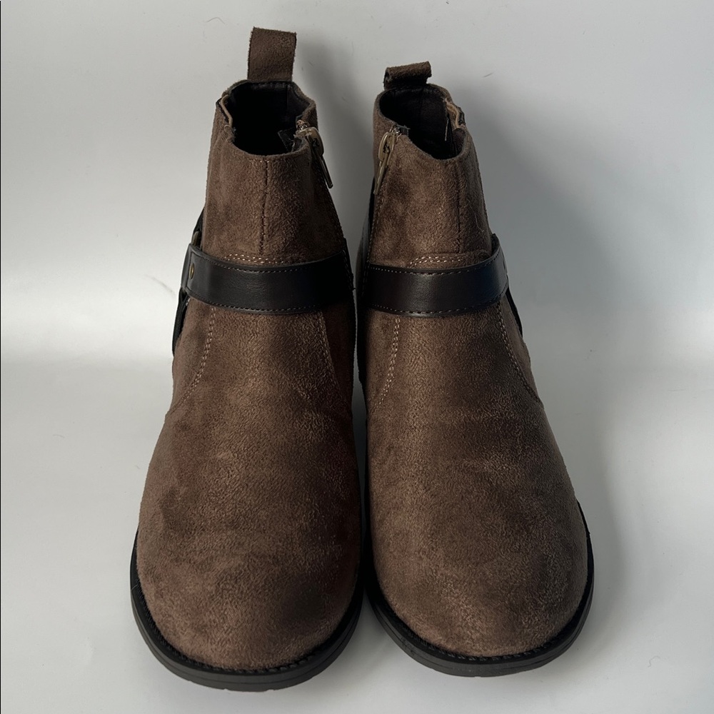 Easy Street Women Buckle Dark Brown Ankle Boots - 8.5W - Picture 2 of 10